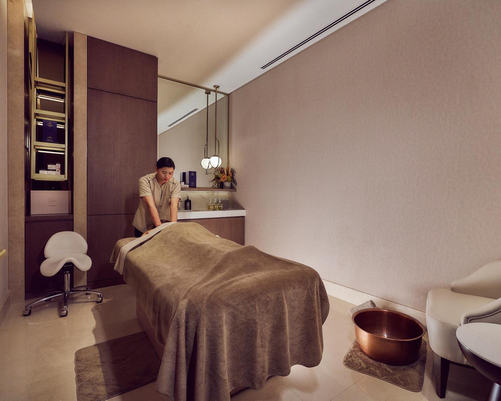 Address Beach Resort Bahrain Manama Exterior photo A spa treatment